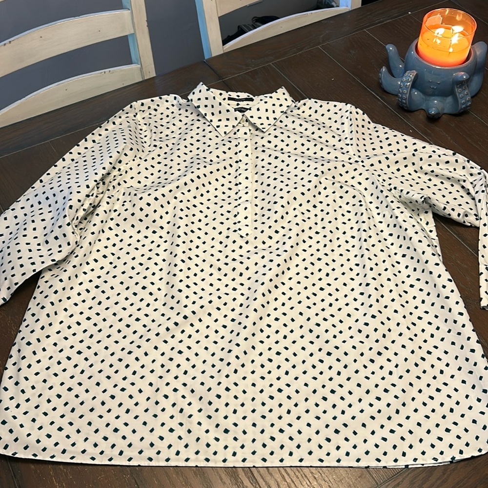 Lands End Button Up Tunic Blouse.  26W. Dark green brushstroke pattern.